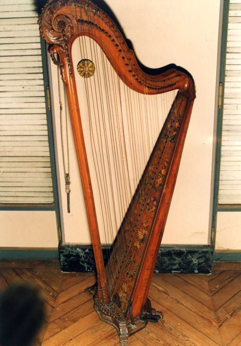 harpe à pédales - © Ministère de la Culture (France), Médiathèque du patrimoine et de la photographie, Tous droits réservés