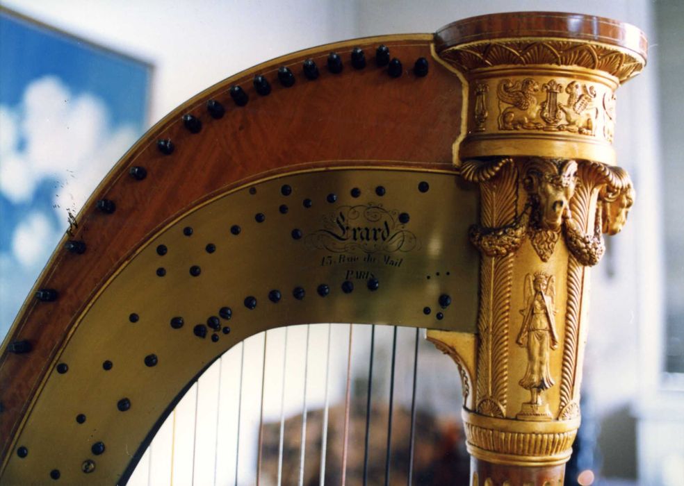 harpe à pédales style Empire, détail - © Ministère de la Culture (France), Médiathèque du patrimoine et de la photographie, Tous droits réservés 