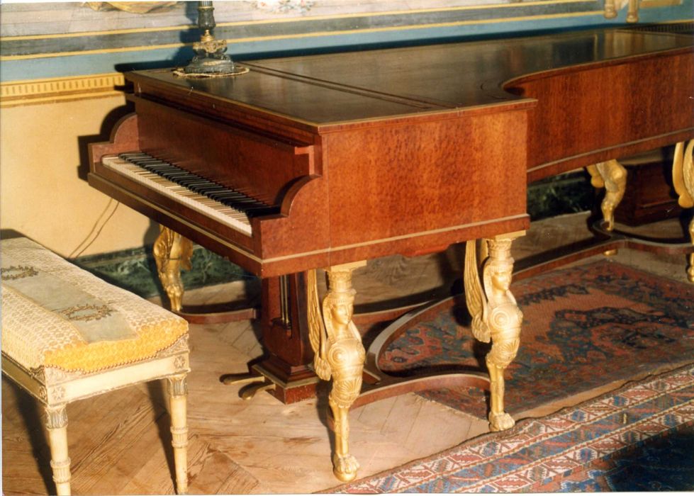 piano à queue - © Ministère de la Culture (France), Médiathèque du patrimoine et de la photographie, Tous droits réservés