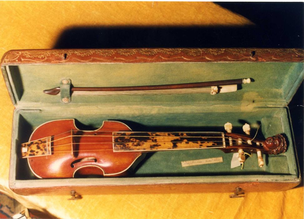 violon pochette - © Ministère de la Culture (France), Médiathèque du patrimoine et de la photographie, Tous droits réservés