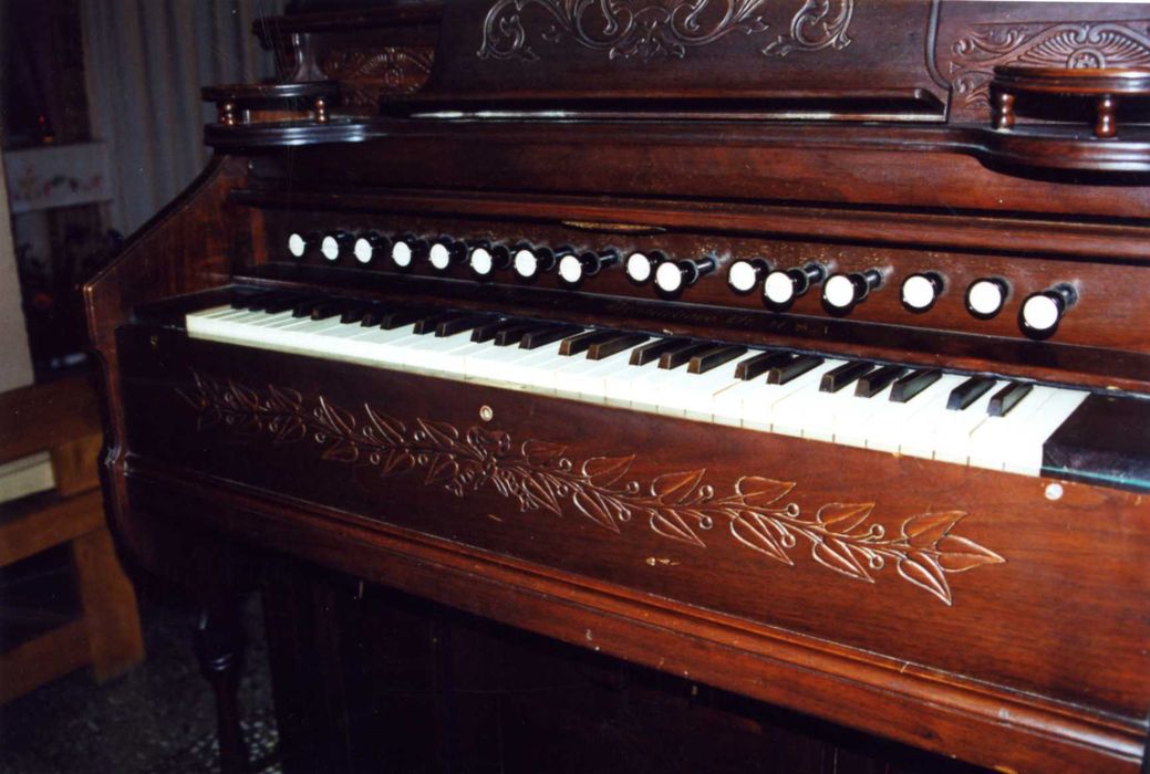 harmonium, détail du clavier - © Ministère de la Culture (France), Médiathèque du patrimoine et de la photographie, Tous droits réservés