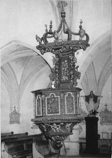 chaire à prêcher, bois doré et polychrome, 18e siècle