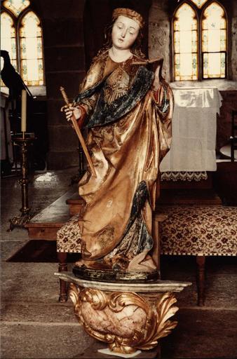 statue : Sainte au livre et à l'épée, sur sa console, après restauration