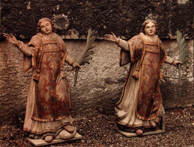 2 statuettes : Saints diacres