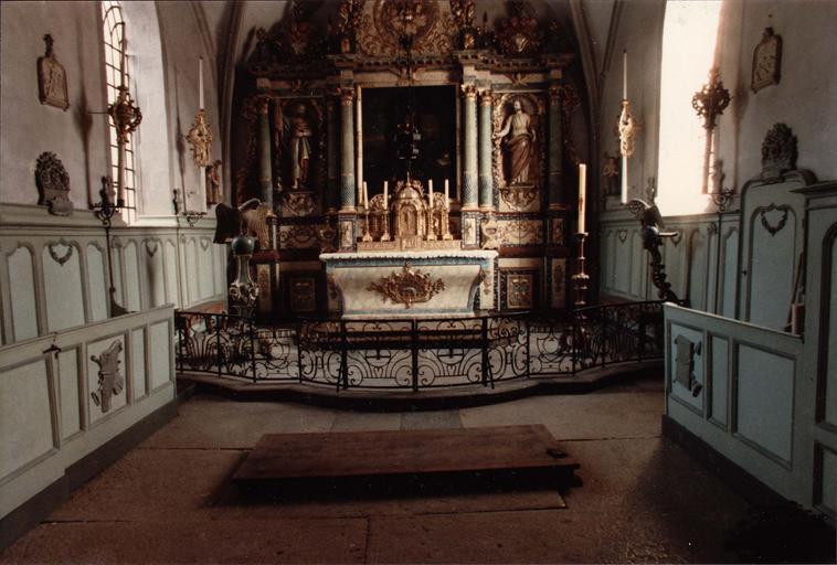 vue du maître-autel avec retable et aigle-lutrin - © Ministère de la Culture (France), Médiathèque du patrimoine et de la photographie (objets mobiliers), tous droits réservés