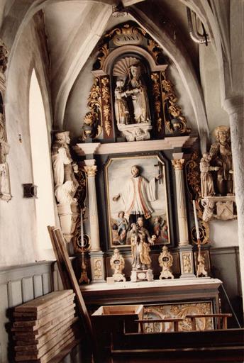 autel et retable latéral nord, et son bas-relief : La Prédication de saint François-Xavier, 18e siècle