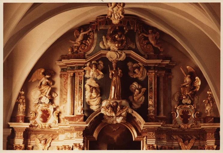 retable du maître-autel et tabernacle, après restauration, détail des parties hautes