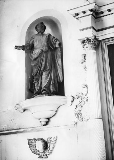 statue : Saint Pierre, bois polychrome, 18e siècle - © Ministère de la Culture (France), Médiathèque du patrimoine et de la photographie (objets mobiliers), tous droits réservés
