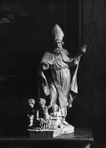 statue : Saint Nicolas, bois doré, 18e siècle - © Ministère de la Culture (France), Médiathèque du patrimoine et de la photographie (objets mobiliers), tous droits réservés