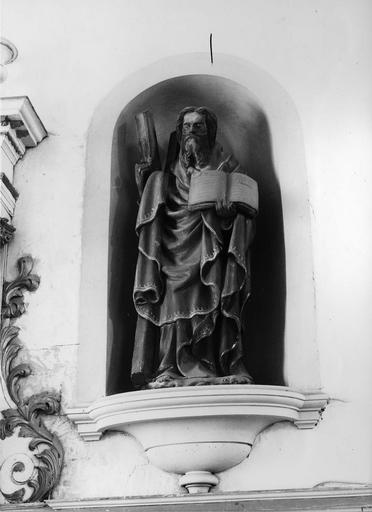 statue : Saint André, pierre polychrome, 18e siècle - © Ministère de la Culture (France), Médiathèque du patrimoine et de la photographie (objets mobiliers), tous droits réservés