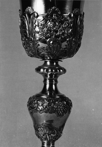calice à fausse coupe ajourée JF Thiebaud, Salins, détail du noeud et de la coupe