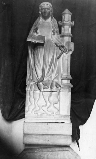 statue : Sainte Barbe, pierre, restes de polychromie, 16e siècle