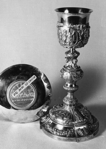 calice à fausse coupe, argent doré, 1819-1838 et patène