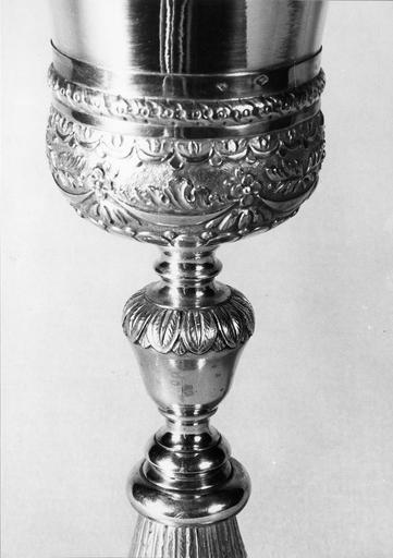 calice à fausse coupe par Pierre Parot, détail du noeud