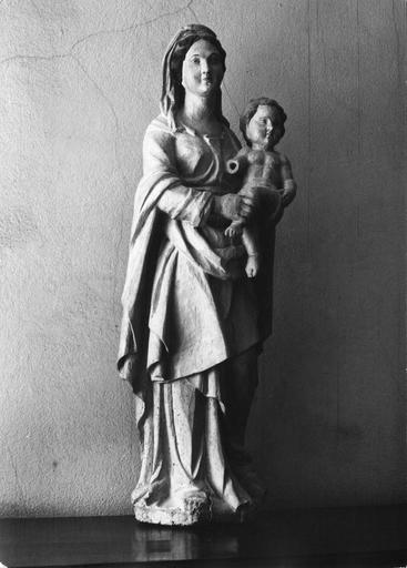 statue : Vierge à l'Enfant, 18e siècle - © Ministère de la Culture (France), Médiathèque du patrimoine et de la photographie (objets mobiliers), tous droits réservés