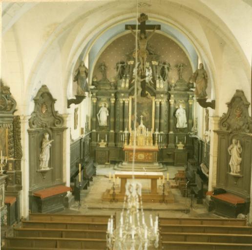 maître-autel, bois sculpté, polychrome et doré, 18e siècle