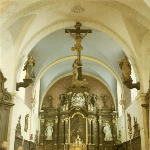 maître-autel, bois sculpté, polychrome et doré, 18e siècle et calvaire