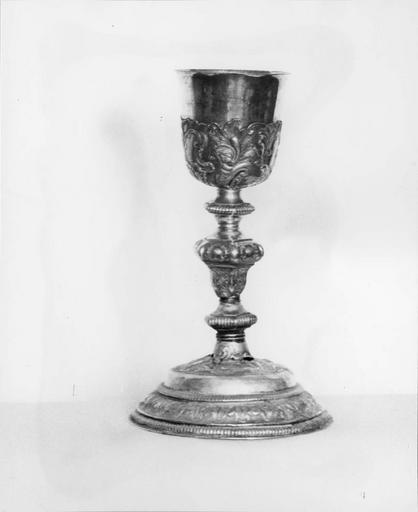 calice, argent, coupe vermeil, Besançon, 1740 - © Ministère de la Culture (France), Médiathèque du patrimoine et de la photographie (objets mobiliers), tous droits réservés