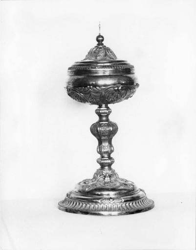 ciboire, argent, une partie dorée, 1778 - © Ministère de la Culture (France), Médiathèque du patrimoine et de la photographie (objets mobiliers), tous droits réservés