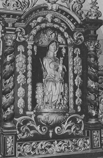 statue : Vierge à l'Enfant du retable de la première chapelle latérale, bois sculpté en partie doré, 17e siècle