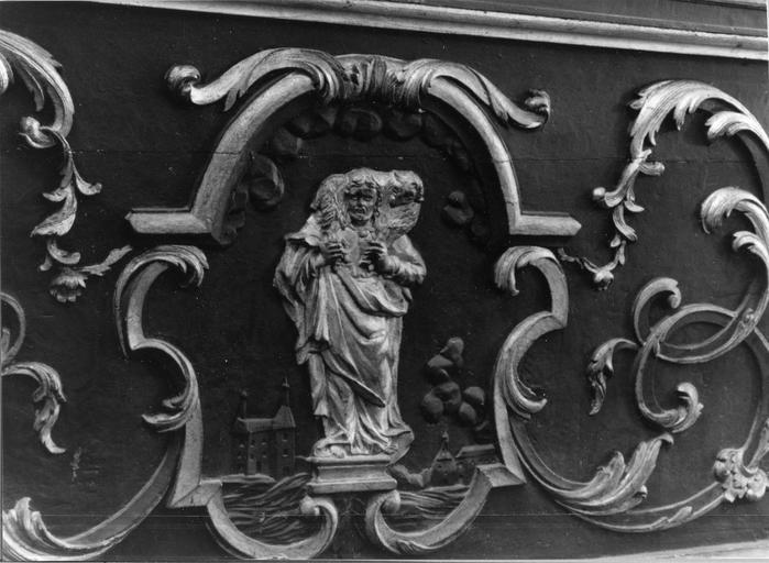 détail du devant d'autel