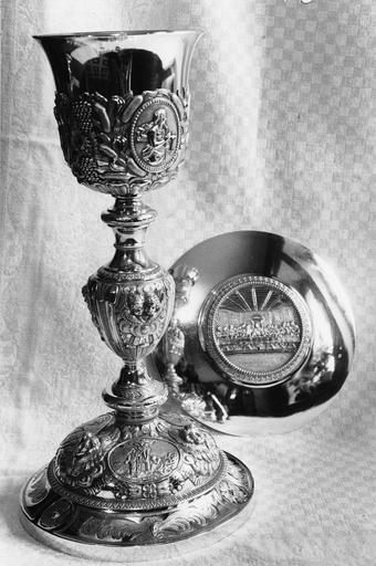 calice et patène, début 19e siècle - © Ministère de la Culture (France), Médiathèque du patrimoine et de la photographie (objets mobiliers), tous droits réservés