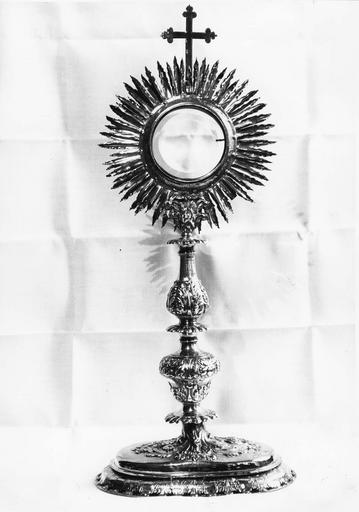 ostensoir, en argent doré, 17e siècle - © Ministère de la Culture (France), Médiathèque du patrimoine et de la photographie (objets mobiliers), tous droits réservés