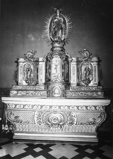 autel, gradins d'autel, prédelle, tabernacle, 3 statuettes - © Ministère de la Culture (France), Médiathèque du patrimoine et de la photographie (objets mobiliers), tous droits réservés