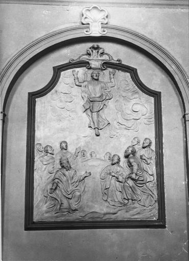 bas-relief : L'Ascension