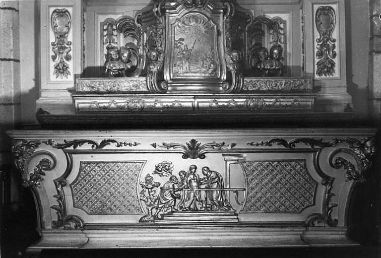 autel latéral et tabernacle