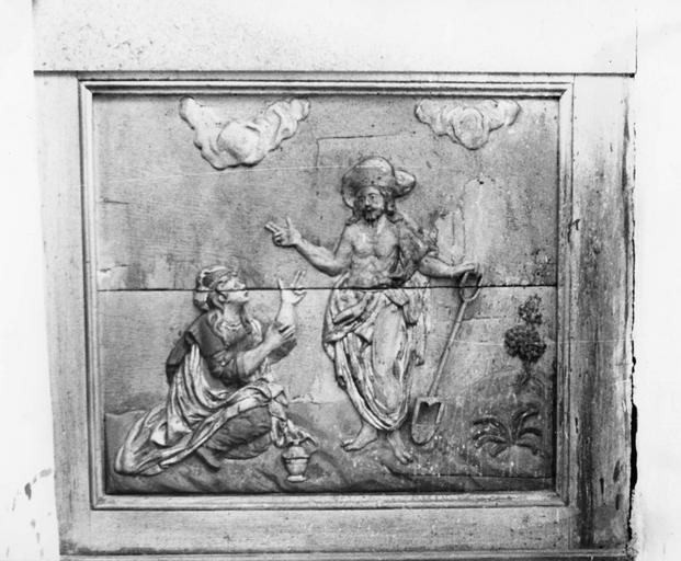 relief (panneau sculpté) : Noli me tangere, bois sculpté polychrome et doré, 18e siècle