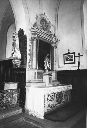 autel et retable latéral sud, statue : Vierge - © Ministère de la Culture (France), Médiathèque du patrimoine et de la photographie (objets mobiliers), tous droits réservés