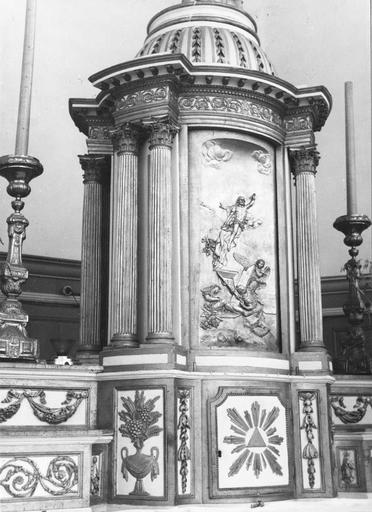 détail de la porte du tabernacle