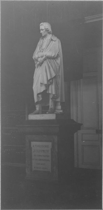 statue : Théodore Jouffroy, vue générale - © Ministère de la Culture (France), Médiathèque du patrimoine et de la photographie, diffusion RMN-GP