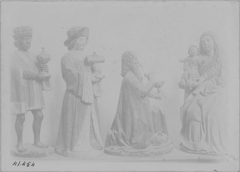 statuettes : Les Rois Mages, Vierge à l’enfant, vue générale