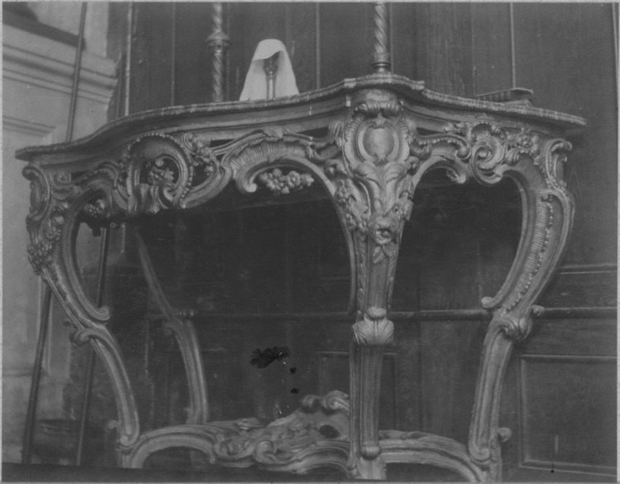 crédence, vue générale