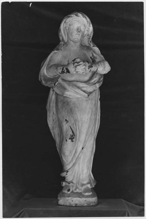 2 statues : Vierge et saint Jean (éléments de calvaire)