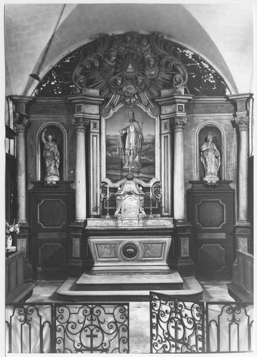 maître-autel, retable, tabernacle, statues : saint Pierre, saint Paul