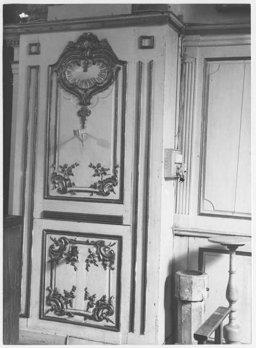 lambris de demi-revêtement, 2 consoles - © Ministère de la Culture (France), Médiathèque du patrimoine et de la photographie, diffusion GrandPalaisRmn Photo