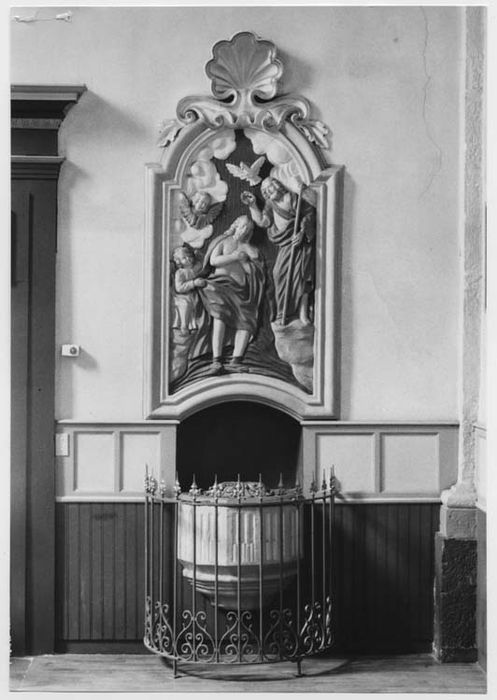 fonts baptismaux - © Ministère de la Culture (France), Médiathèque du patrimoine et de la photographie, Diffusion RMN-GP