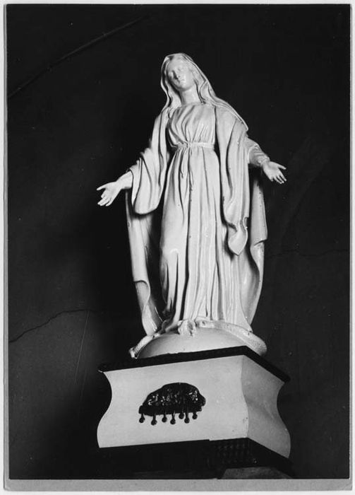 statue : Immaculée Conception