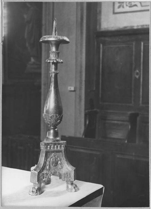 chandelier du maître-autel