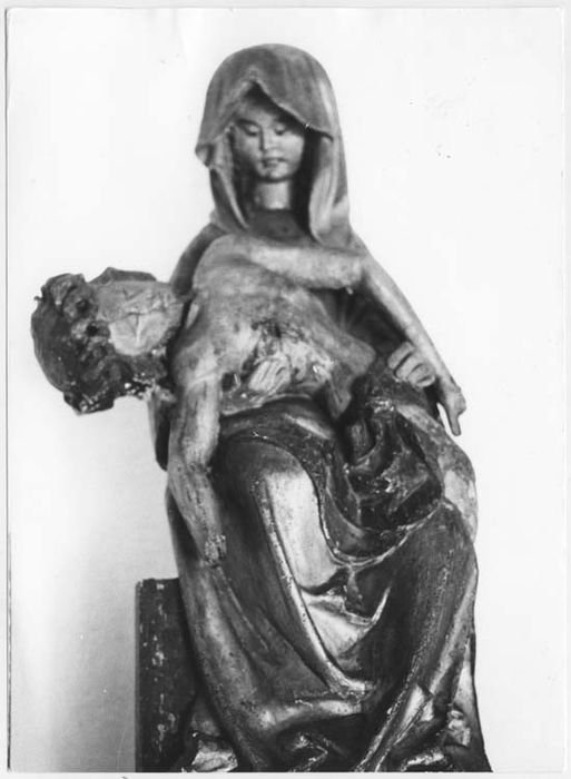 groupe sculpté : Vierge de Pitié