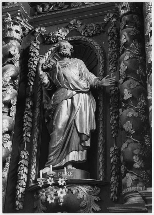 statue : Saint Pierre