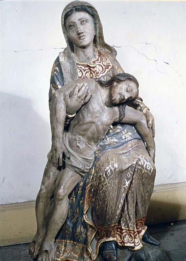 Groupe sculpté : 'Vierge de Pitié', bois sculpté, peint, doré - © Ministère de la Culture (France), Médiathèque du patrimoine et de la photographie (objets mobiliers), tous droits réservés
