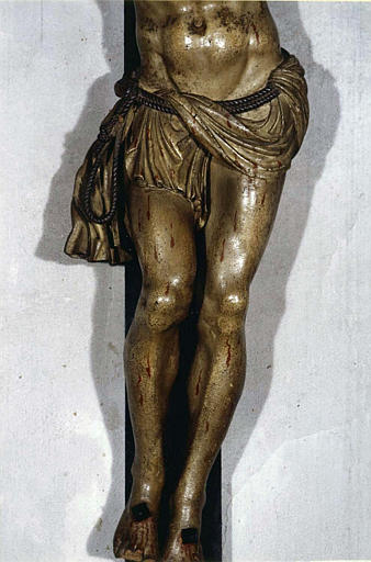 Statue : 'Christ en croix', détail des jambes, bois sculpté, peint
