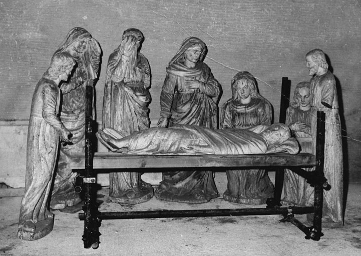 Statues (8) : 'La Mise au tombeau', bois sculpté, peint