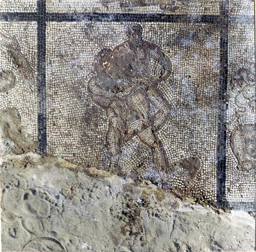 Mosaïque gallo-romaine : 'Hercule contre Anthée', marbre