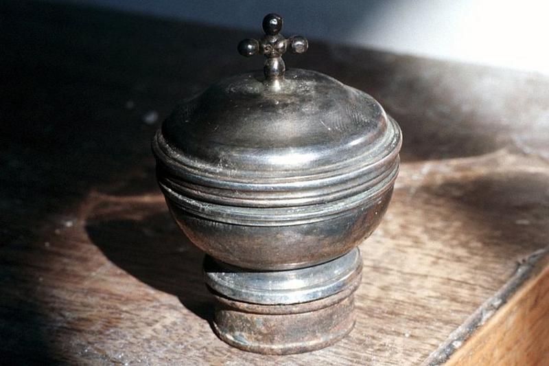 ciboire des malades, vue générale