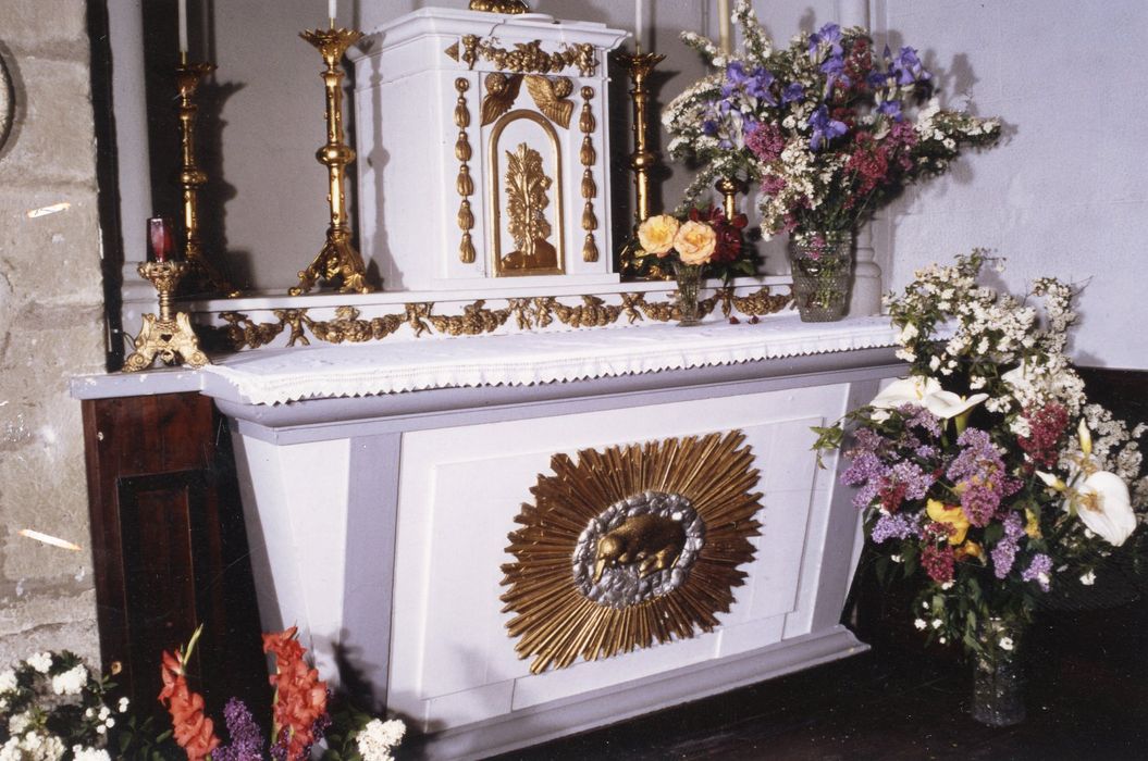autel, gradins d'autel et tabernacle n°3 - © Ministère de la Culture (France), Médiathèque du patrimoine et de la photographie, diffusion GrandPalaisRmn Photo